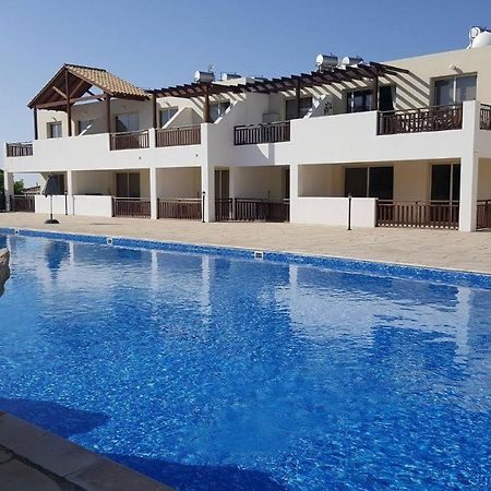 C5 Vanessa Poolside Apartment Peyia Exterior photo